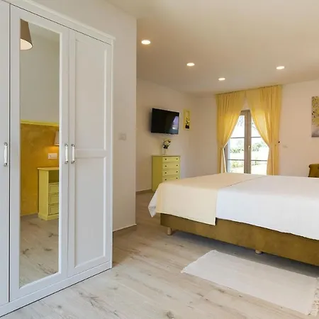 Keli Guest house *