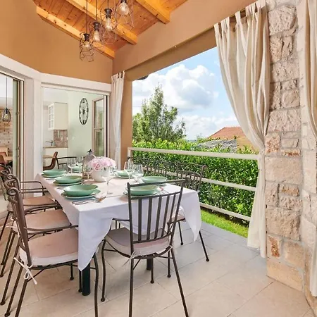 Keli Guest house Ferenci